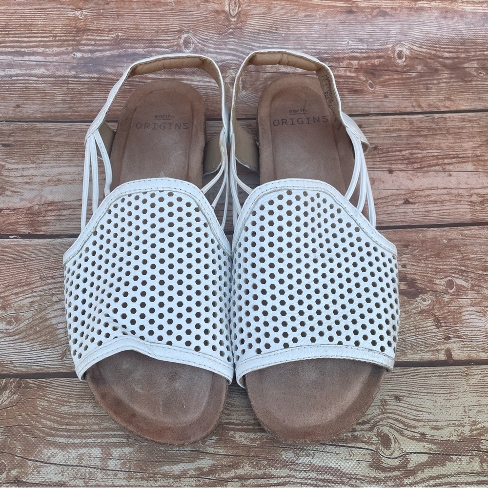 Earth Origins woman Perforated Leather Slingback Peep-toe Sandals white size 8
